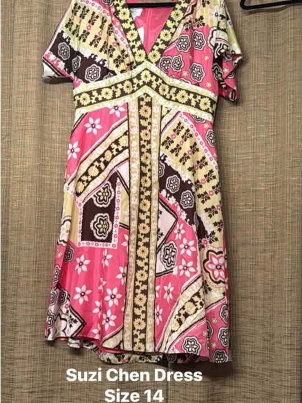Suzi Chin for Maggy Boutique Pink and Brown Floral V-Neck Casual Dress